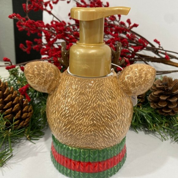 Bath & Body Works Christmas Holiday Winter “Reindeer” Ceramic Soap Dispenser New - Picture 4 of 8